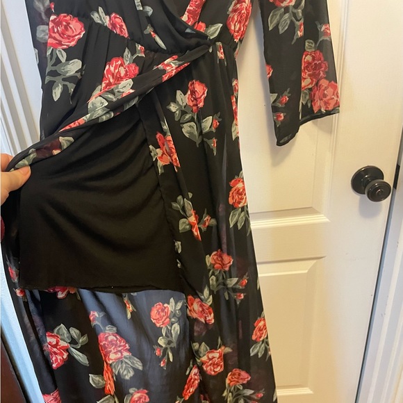 Stunning Floral Floor Length Gown - Picture 6 of 6